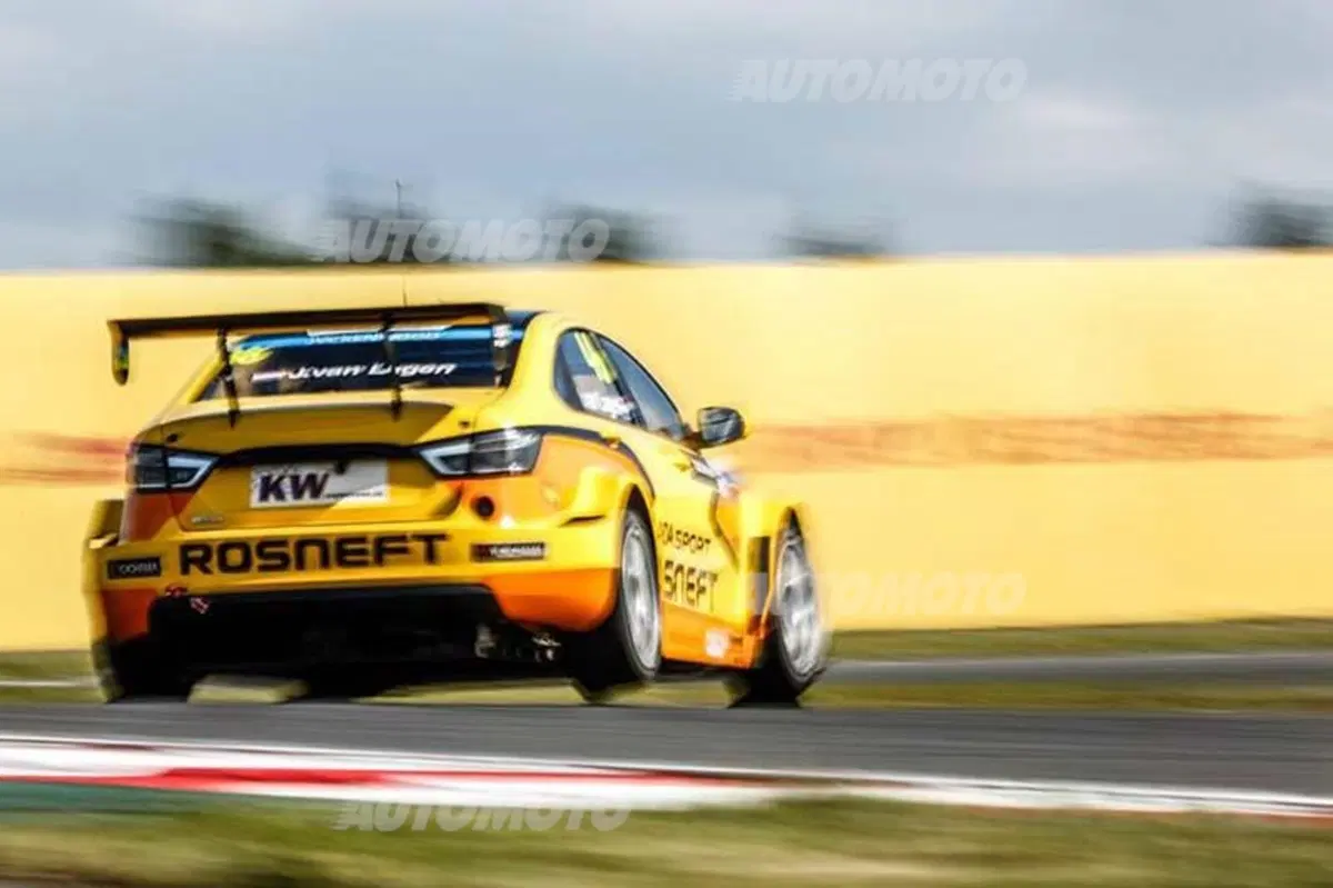 WTCC 2015, Russia: vincono Muller e Monteiro (10)