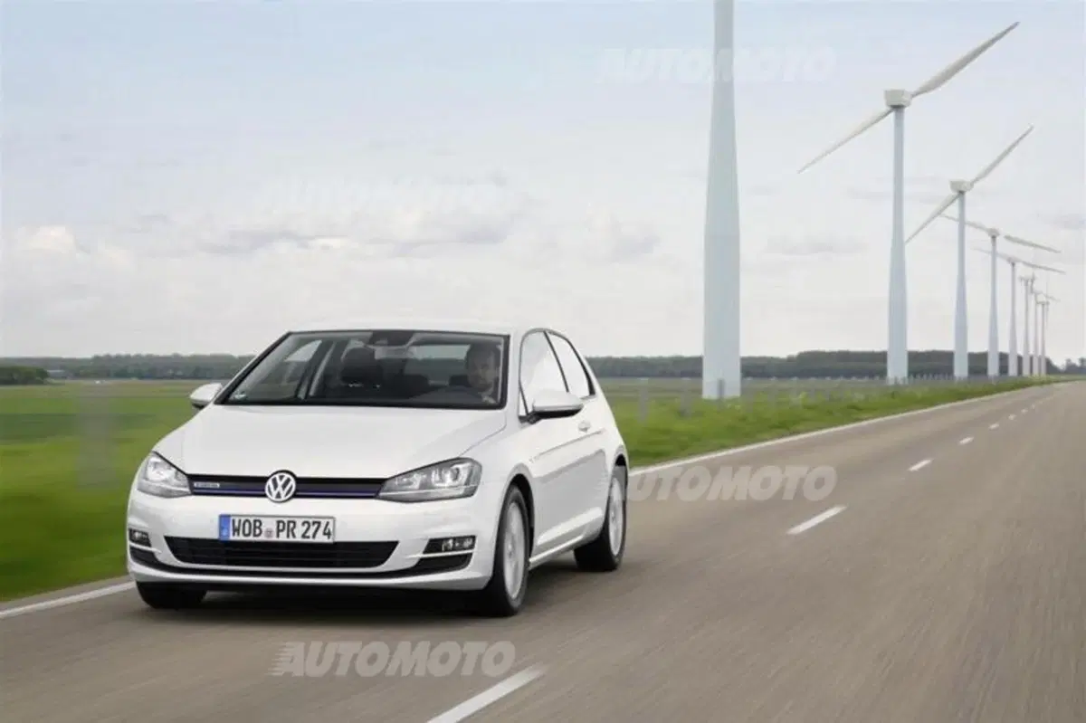 Volkswagen Golf 1.0 TSI BlueMotion (4)