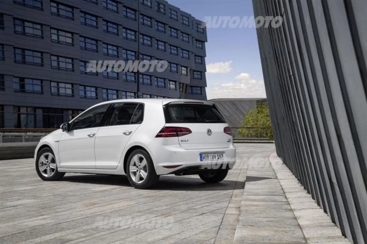 Volkswagen Golf 1.0 TSI BlueMotion (8)