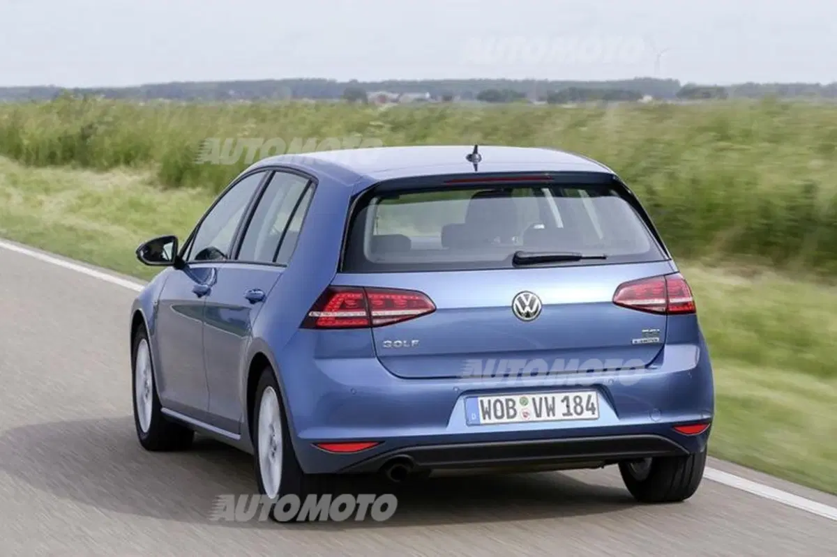 Volkswagen Golf 1.0 TSI BlueMotion (15)
