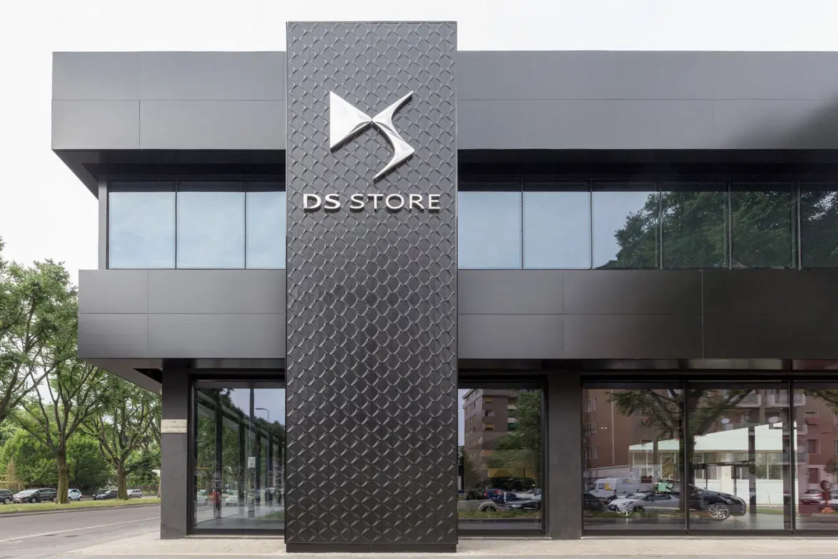 DS Store: a Milano il primo salone del marchio di lusso francese