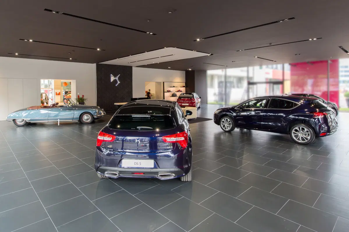 DS Store: a Milano il primo salone del marchio di lusso francese (4)