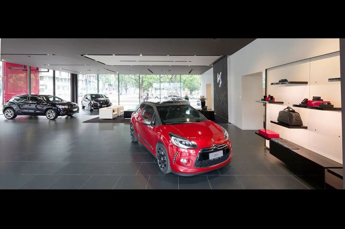 DS Store: a Milano il primo salone del marchio di lusso francese (7)