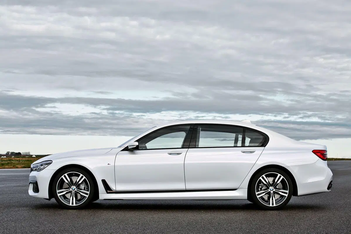 Nuova BMW Serie 7: ecco l'ammiraglia di Monaco (13)