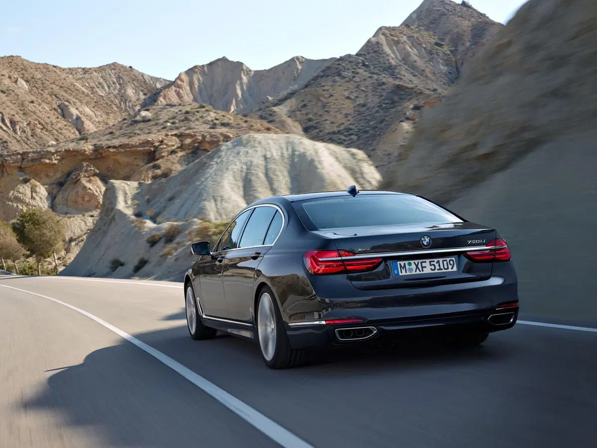 Nuova BMW Serie 7: ecco l'ammiraglia di Monaco (14)