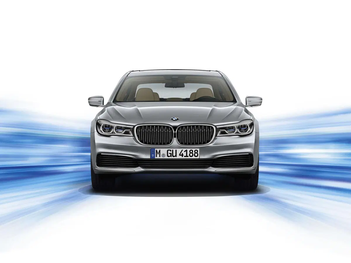 Nuova BMW Serie 7: ecco l'ammiraglia di Monaco (15)