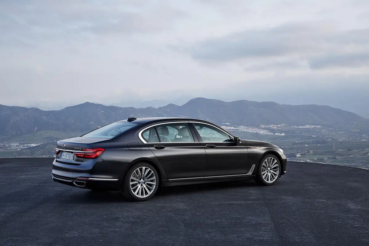 Nuova BMW Serie 7: ecco l'ammiraglia di Monaco (27)