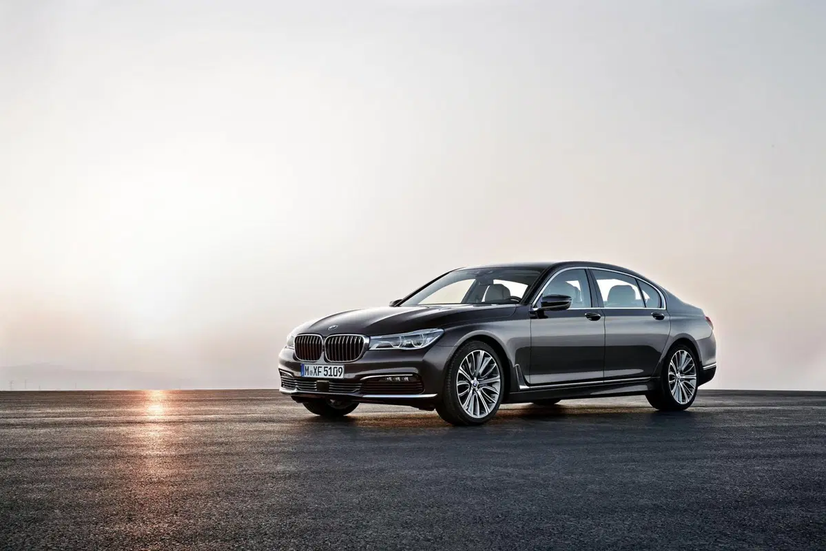 Nuova BMW Serie 7: ecco l'ammiraglia di Monaco (36)