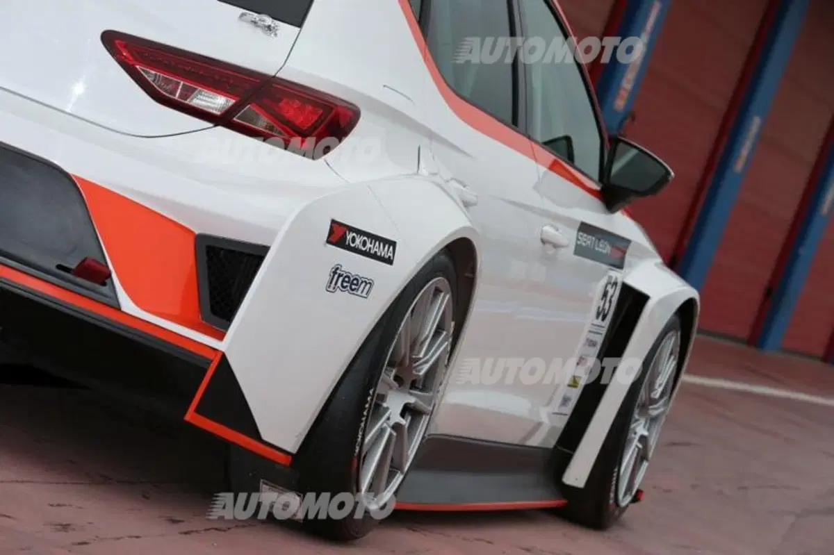 Seat Leon: Racing Inside (20)