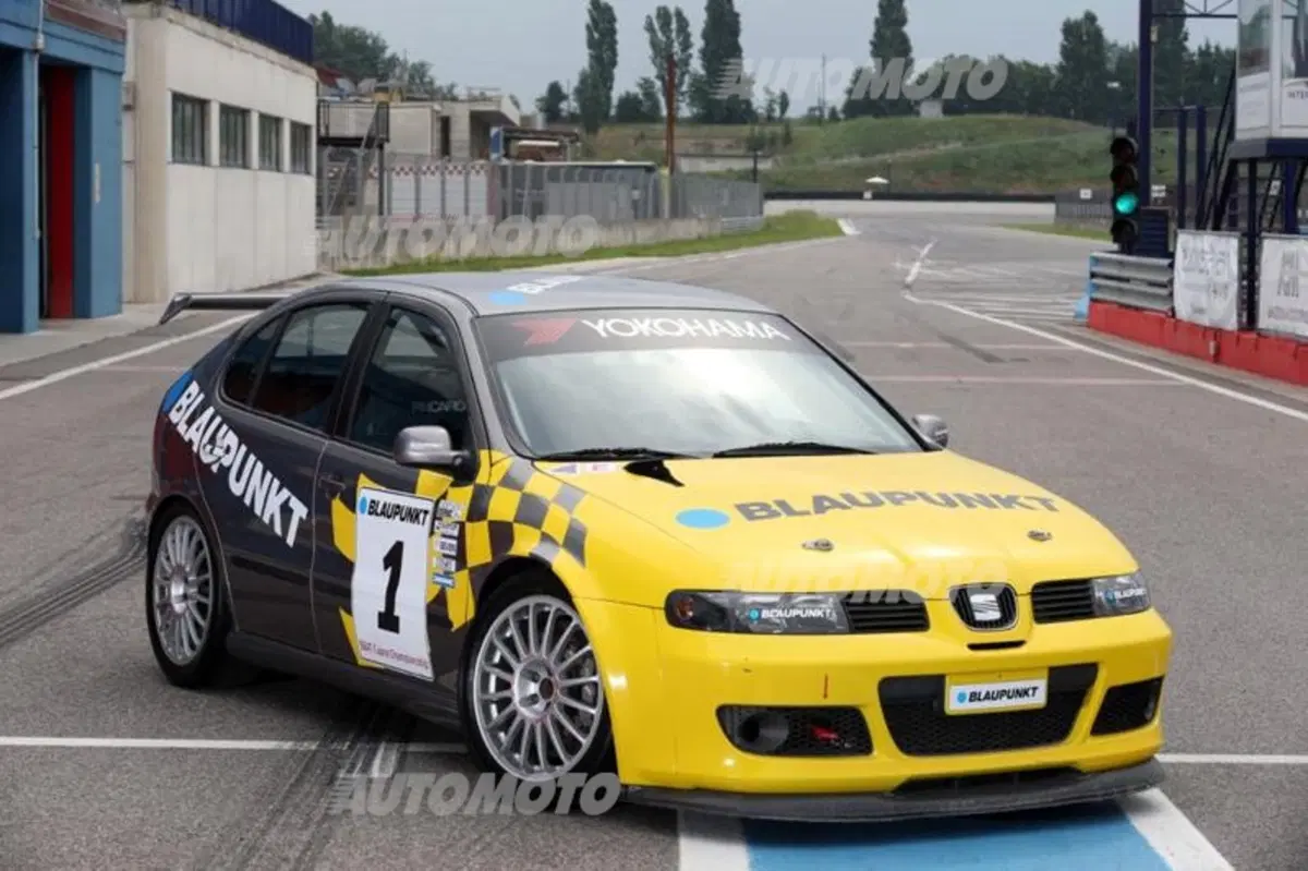 Seat Leon: Racing Inside (34)
