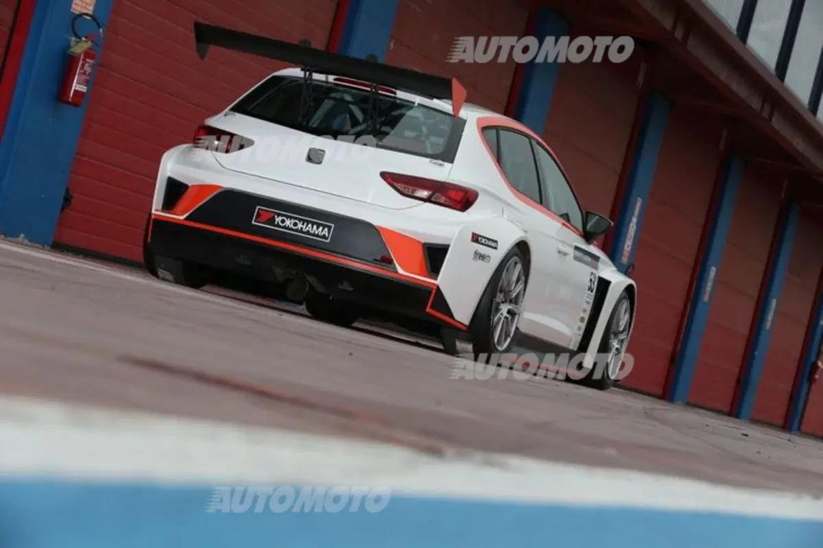 Seat Leon: Racing Inside (37)