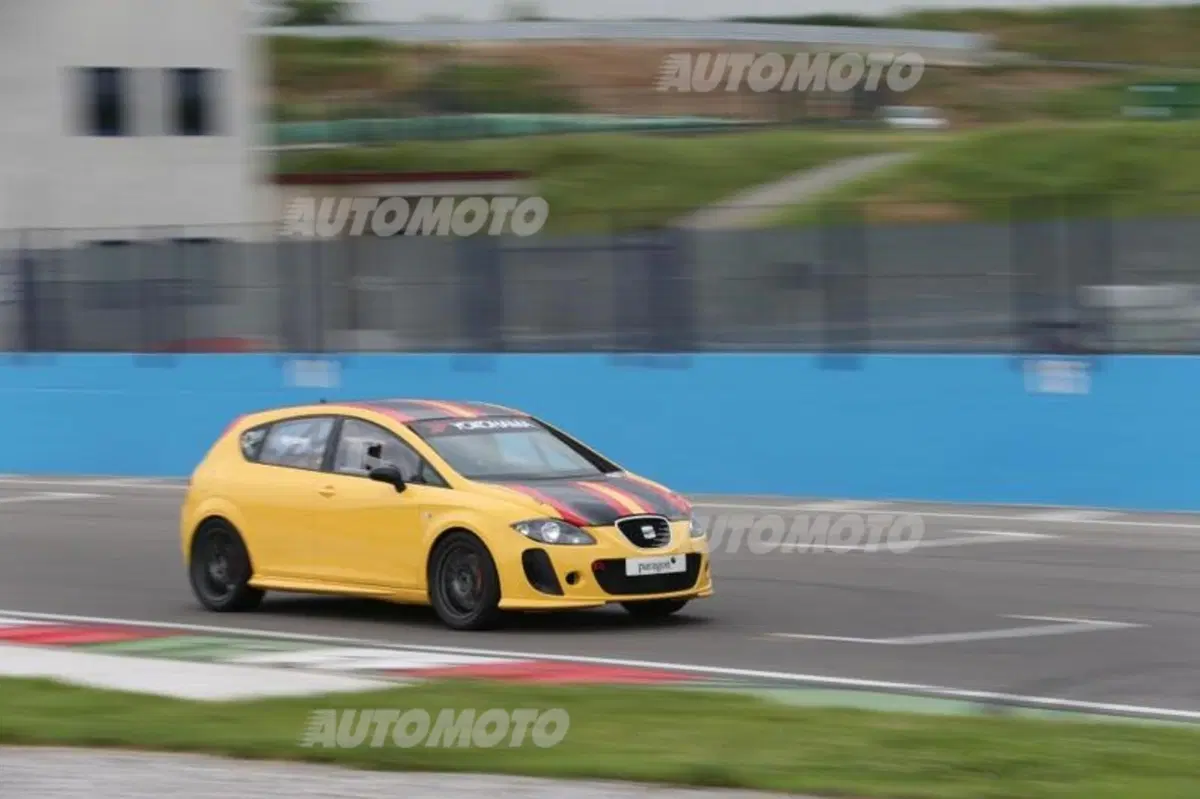 Seat Leon: Racing Inside (42)