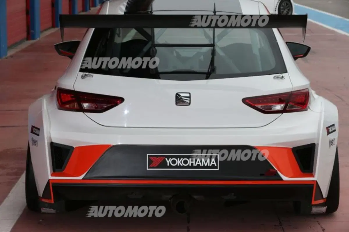 Seat Leon: Racing Inside (44)
