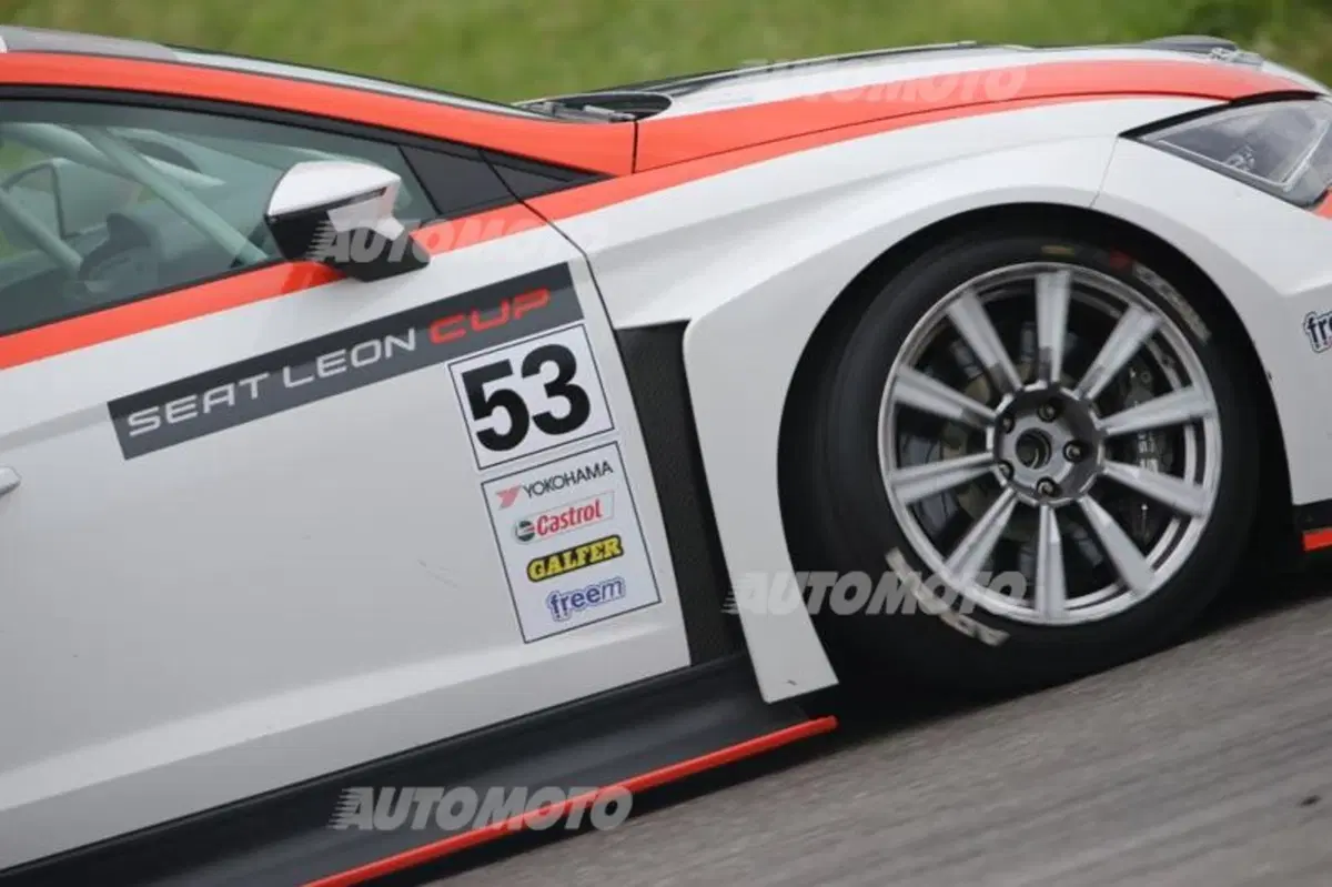 Seat Leon: Racing Inside (47)