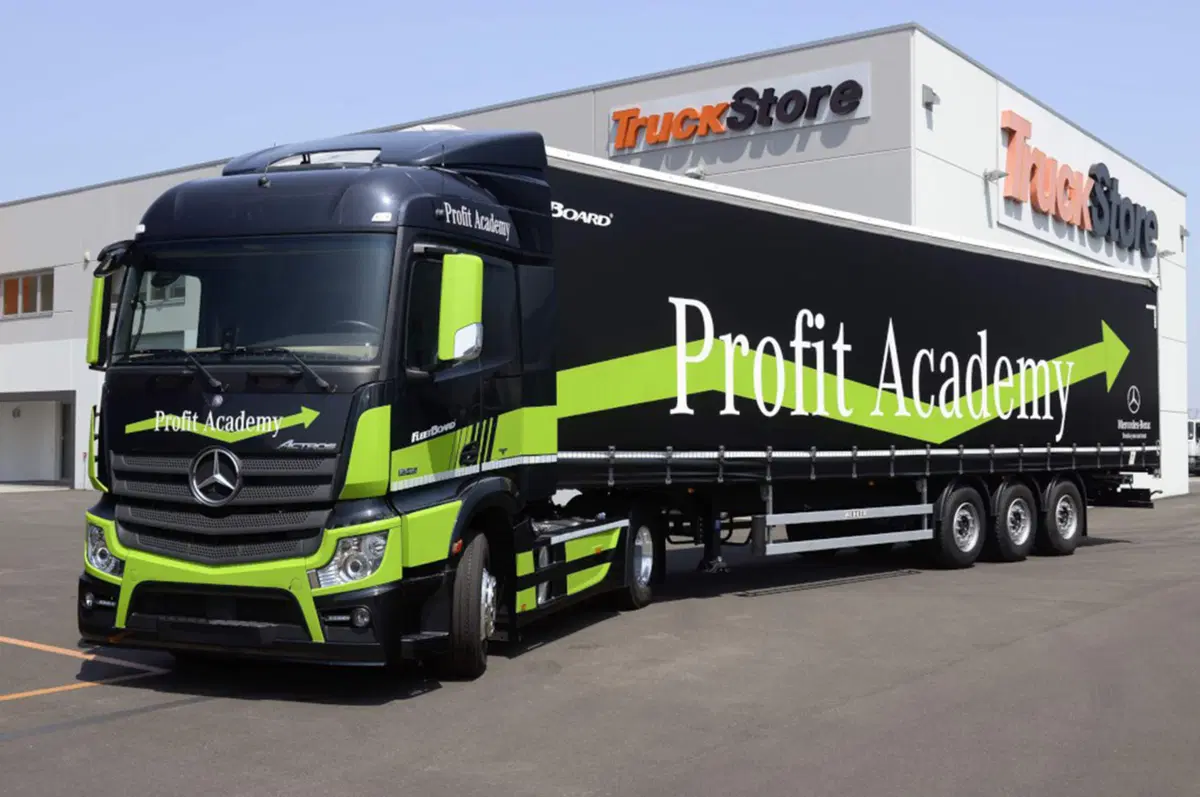 Mercedes Actros: camion a guida autonoma. L'abbiamo provato