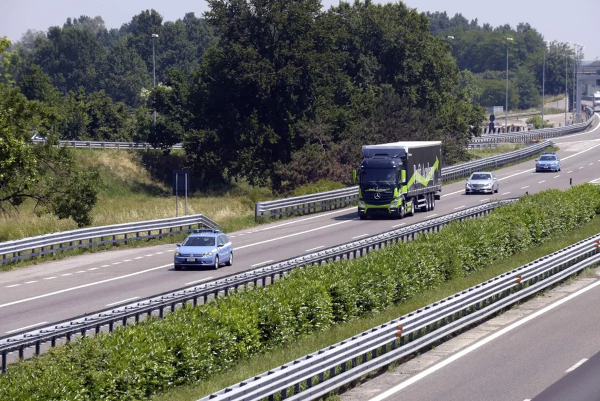 Mercedes Actros: camion a guida autonoma. L'abbiamo provato (21)