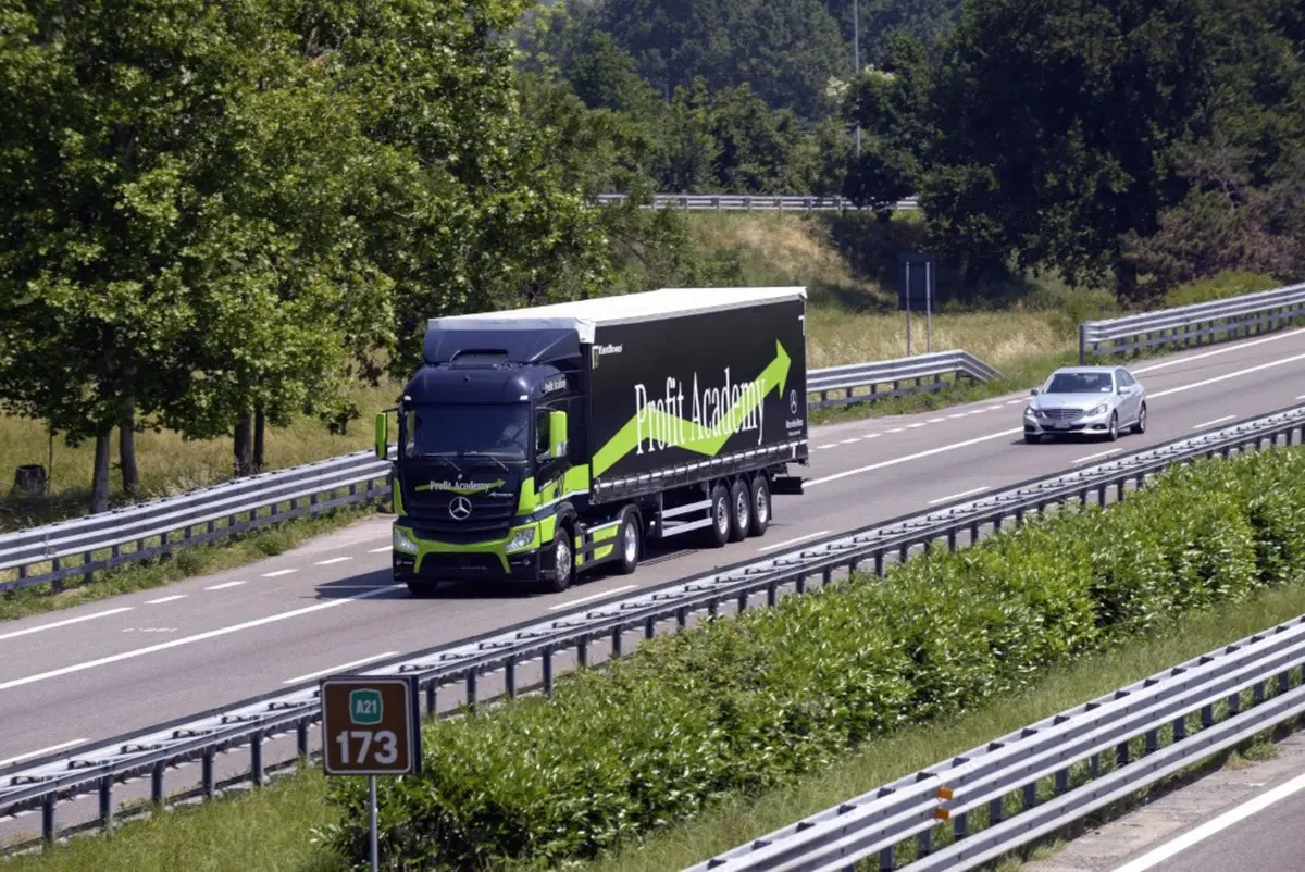 Mercedes Actros: camion a guida autonoma. L'abbiamo provato (22)