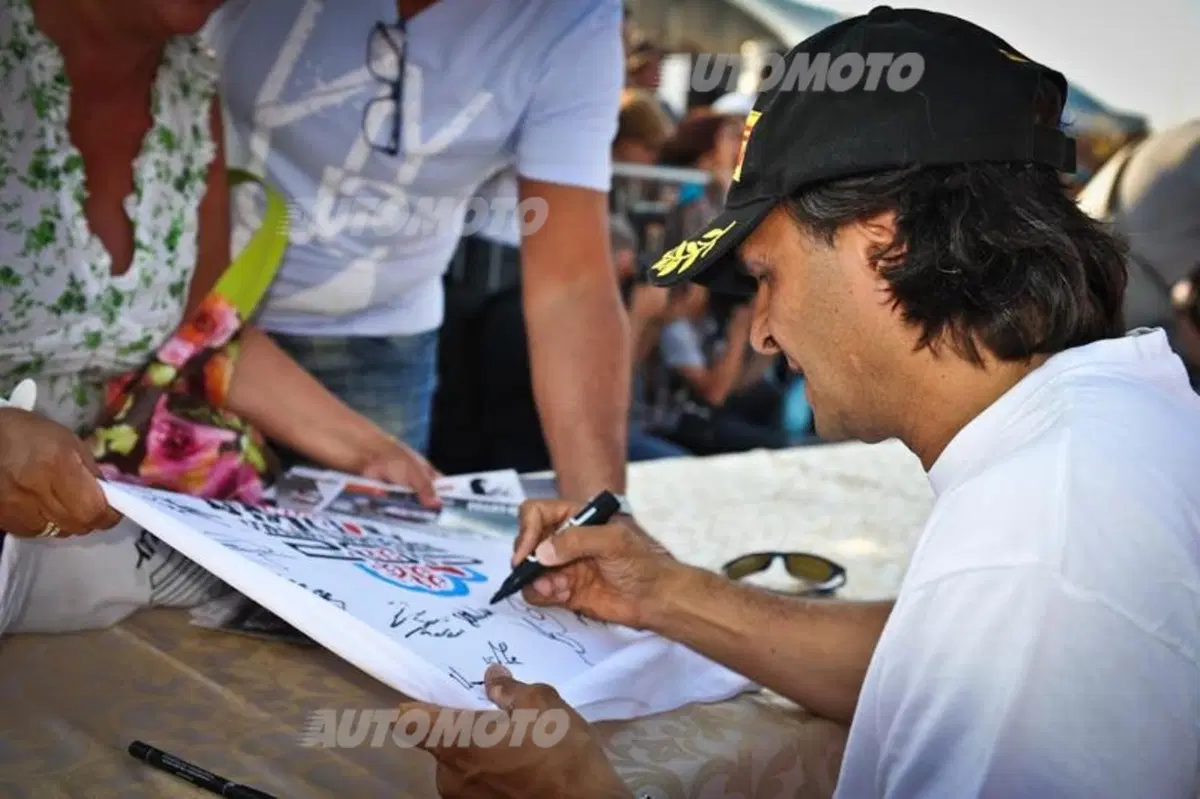 WRC Italia Sardegna. 208T16-Live. Andreucci: «Tutto diverso! Tutto bellissimo!» (17)