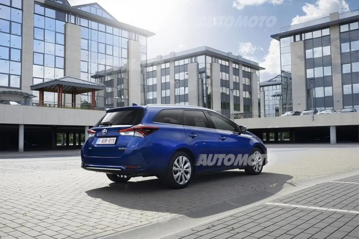 Toyota Auris restyling (4)