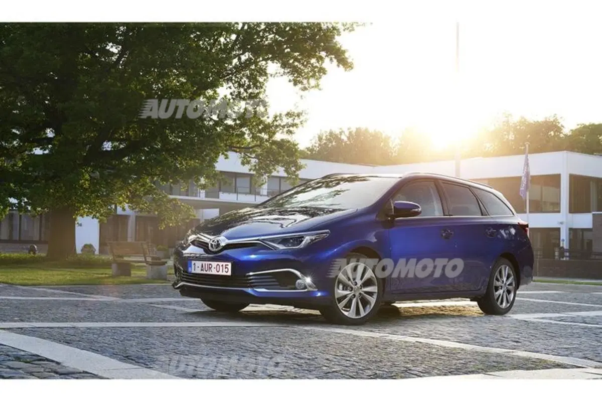 Toyota Auris restyling (6)