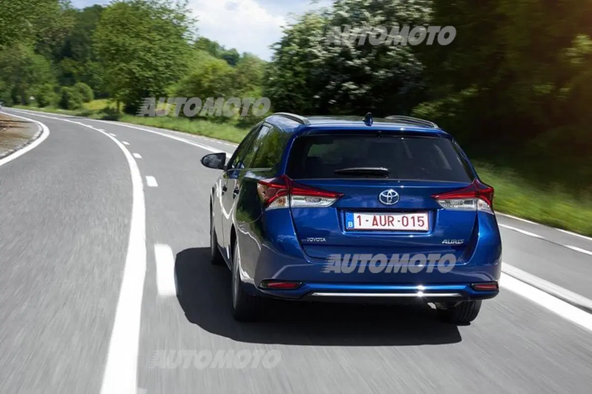 Toyota Auris restyling (7)