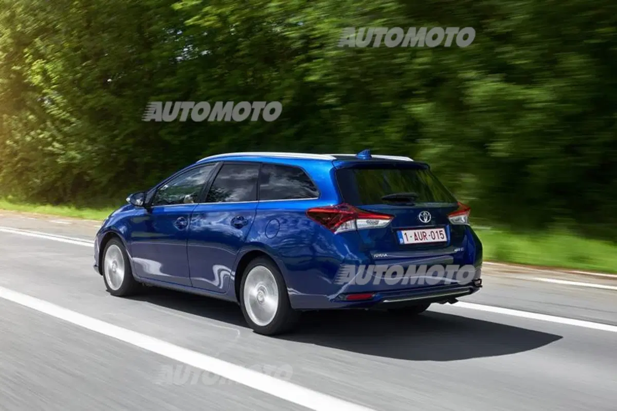Toyota Auris restyling (8)