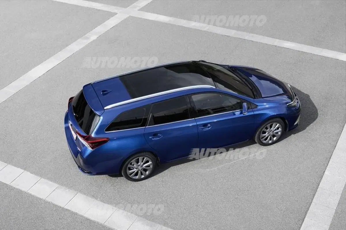 Toyota Auris restyling (9)