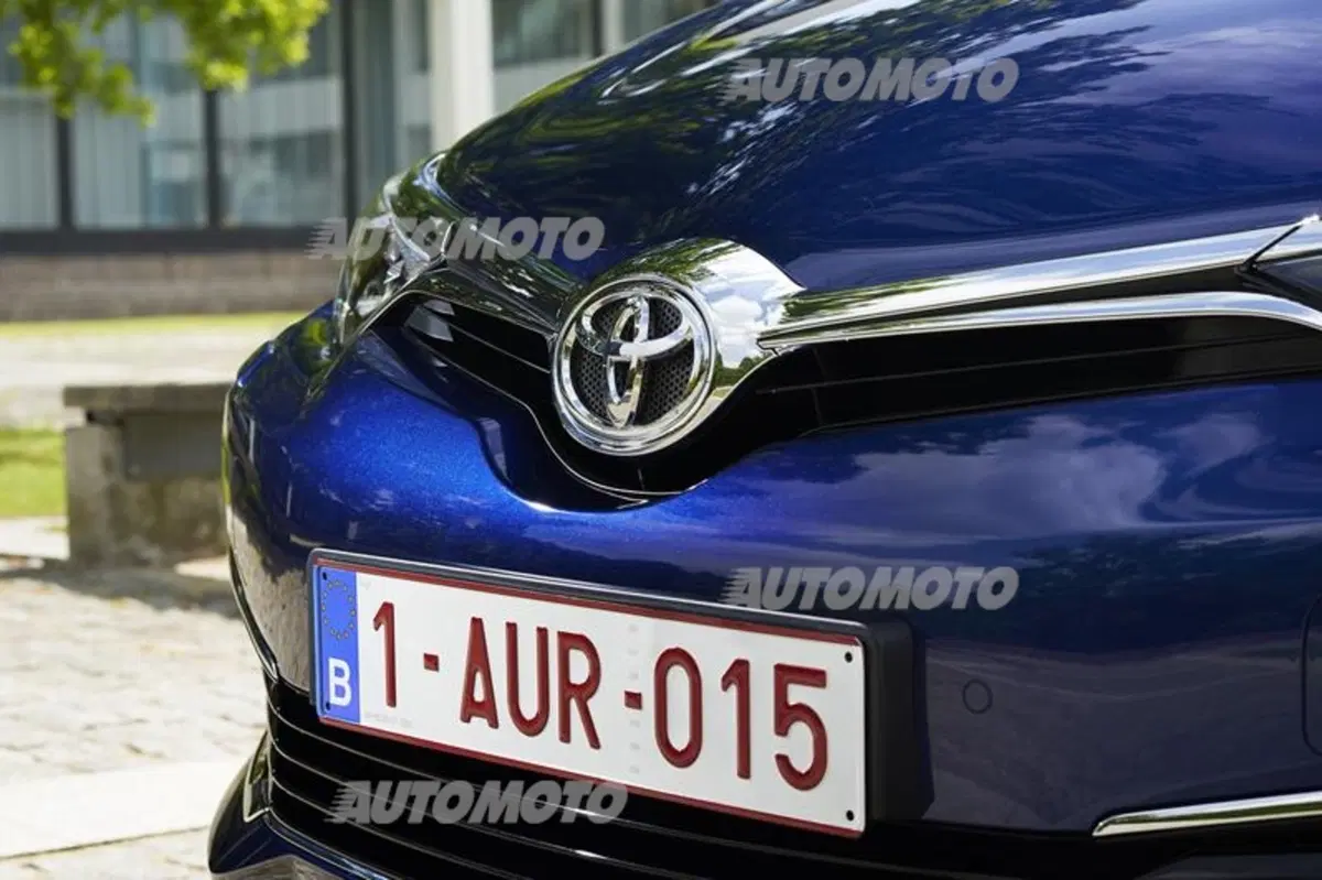 Toyota Auris restyling (13)