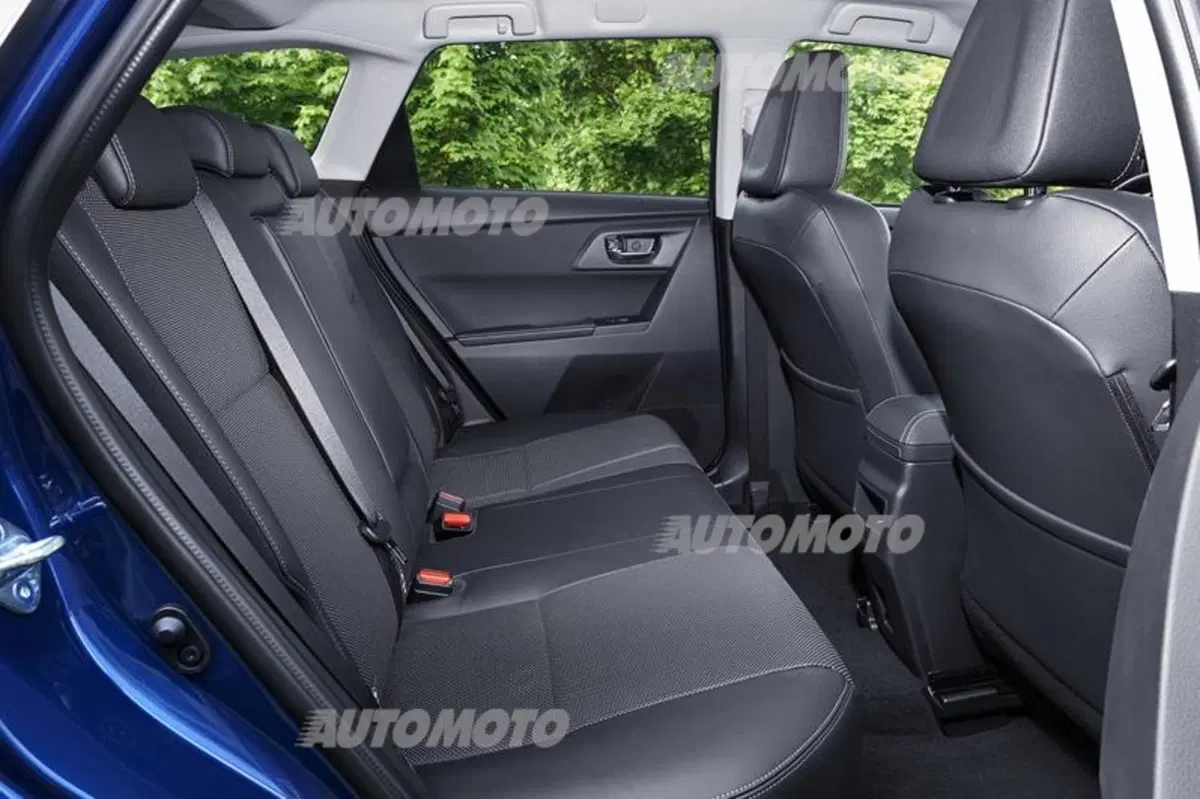 Toyota Auris restyling (17)