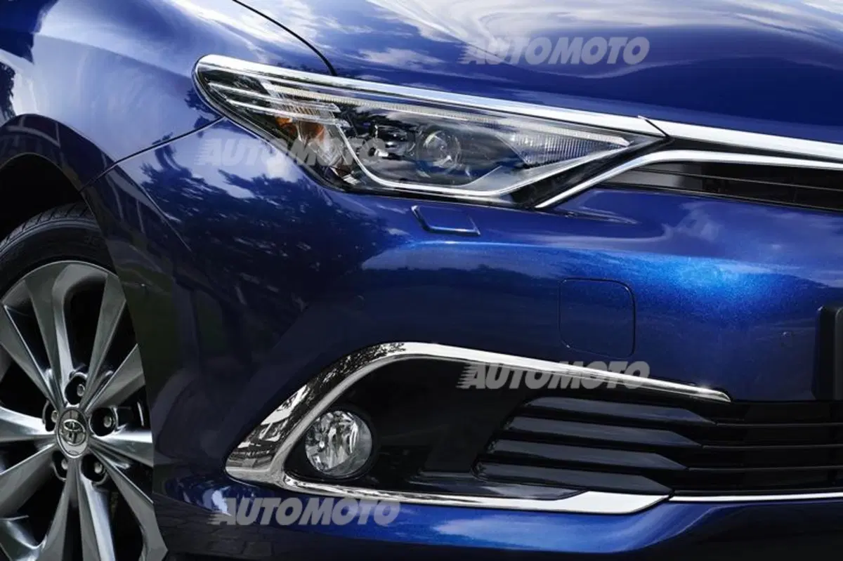 Toyota Auris restyling (22)