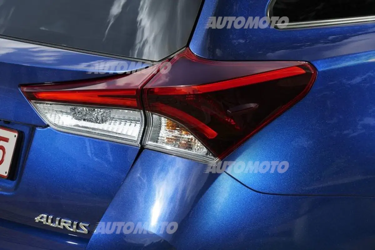 Toyota Auris restyling (29)