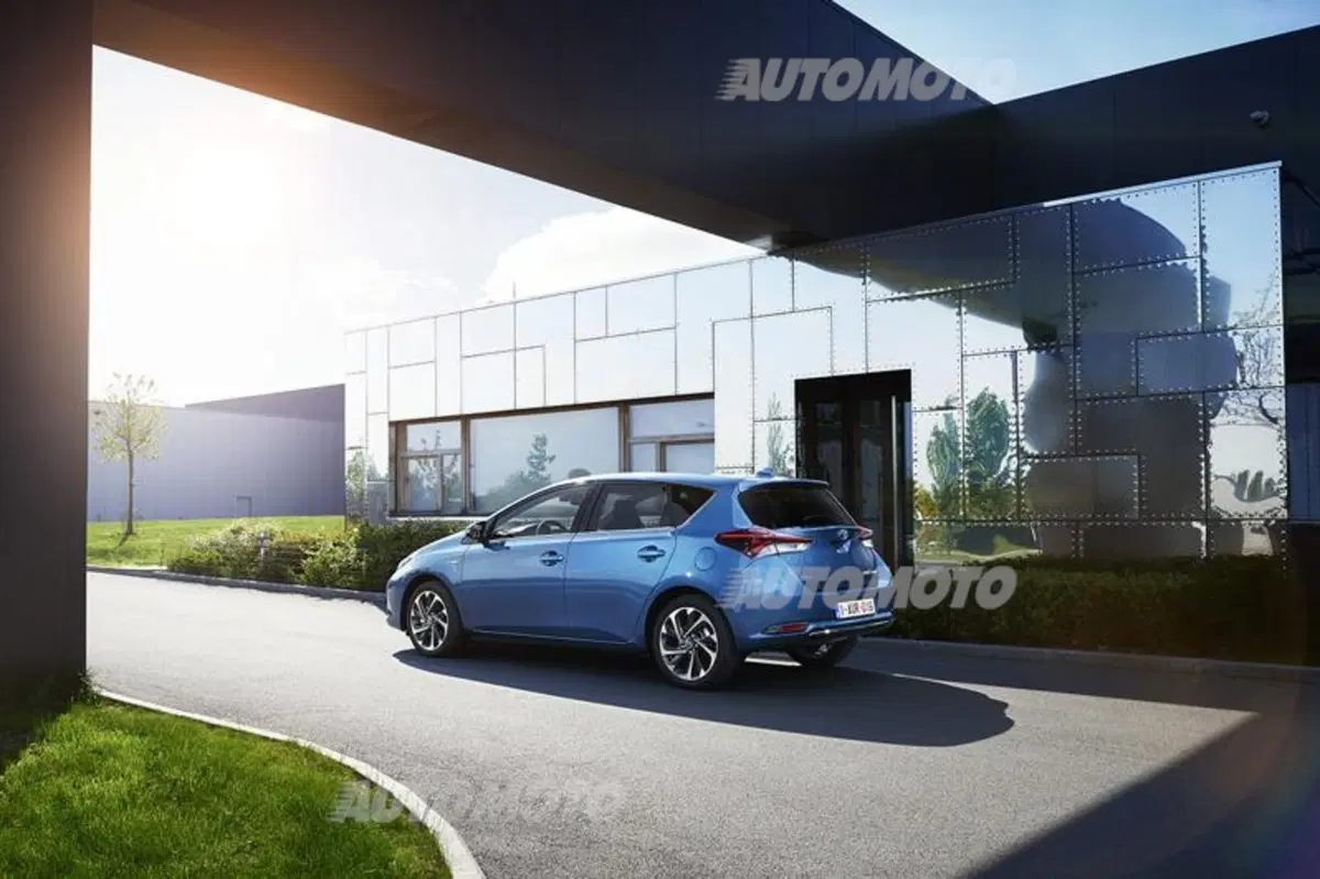 Toyota Auris restyling (31)