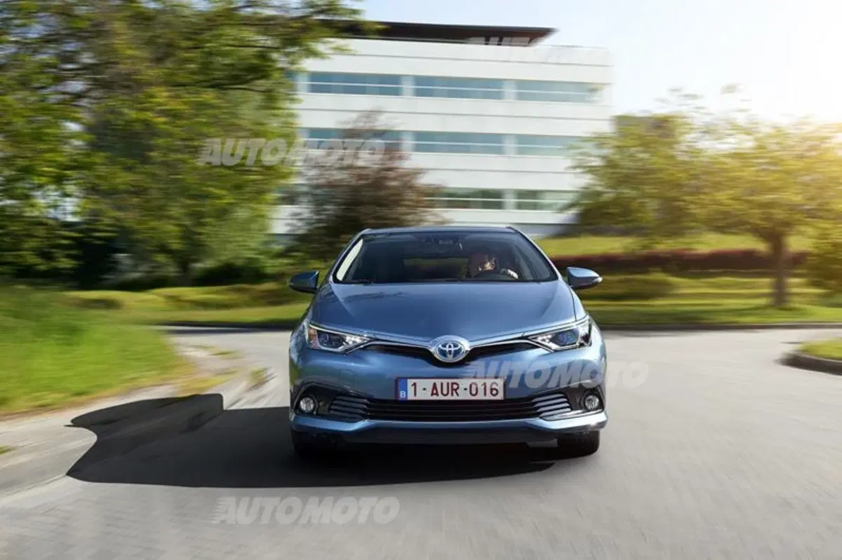 Toyota Auris restyling (36)