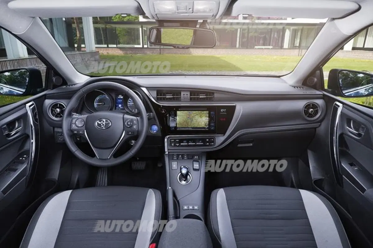 Toyota Auris restyling (43)