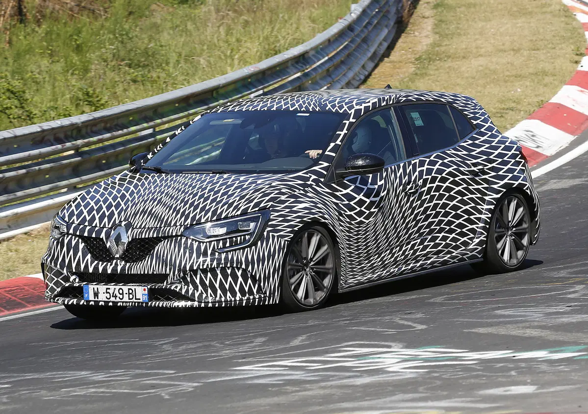 Megane R.S, quasi pronta l'arma pi&ugrave; affilata della casa francese
