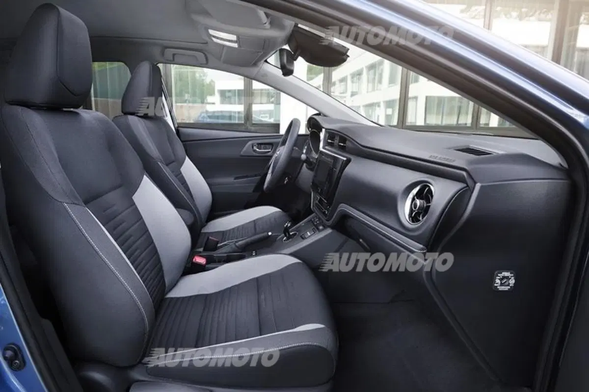 Toyota Auris restyling (47)