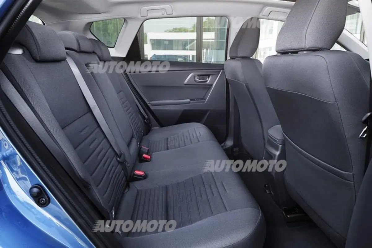 Toyota Auris restyling (48)