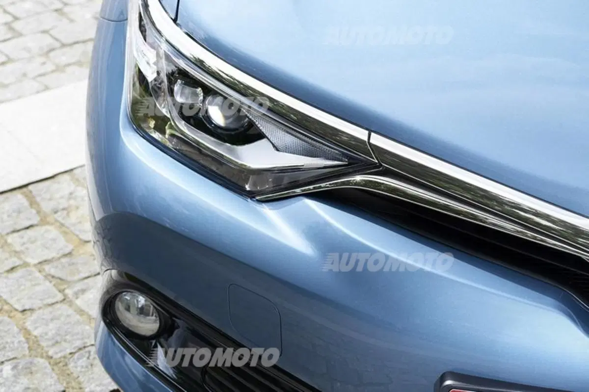 Toyota Auris restyling (50)