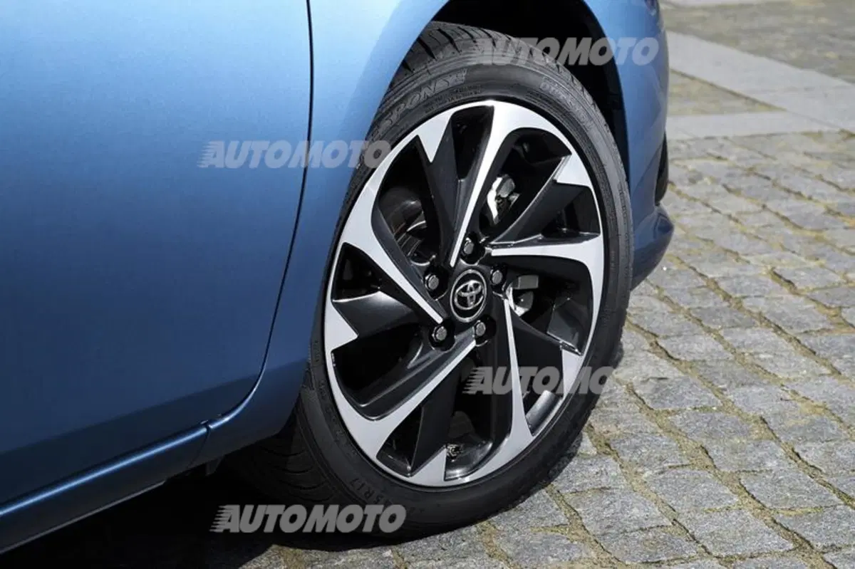 Toyota Auris restyling (53)