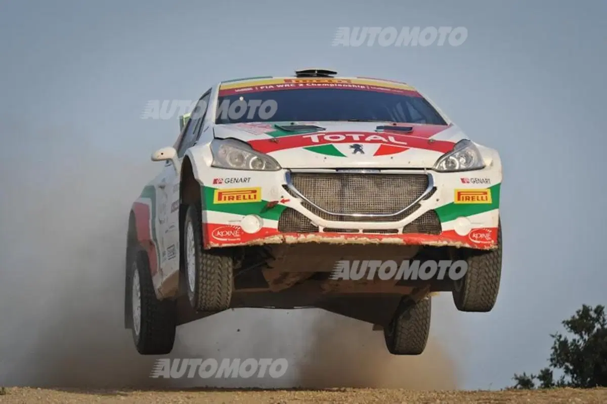 WRC Italia Sardegna. Ogier (VW) vittoria e autografo (4)