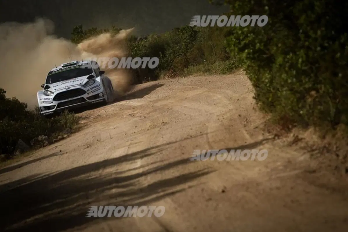 WRC Italia Sardegna. Ogier (VW) vittoria e autografo (15)