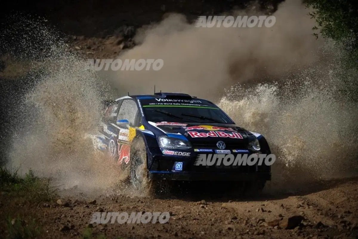 WRC Italia Sardegna. Ogier (VW) vittoria e autografo (18)