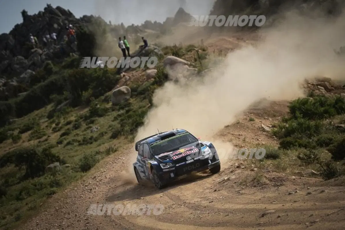 WRC Italia Sardegna. Ogier (VW) vittoria e autografo (25)