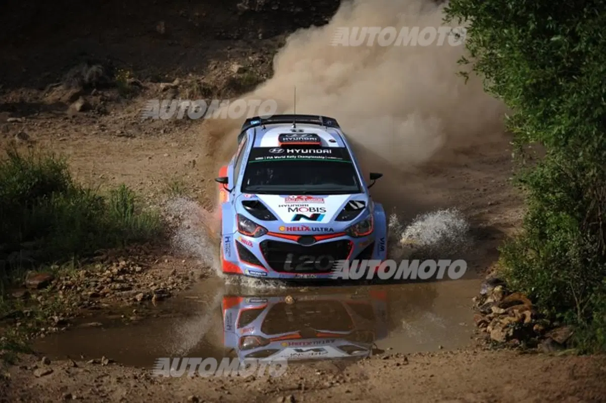 WRC, Rally d'Italia Sardegna 2015: le foto più belle (19)
