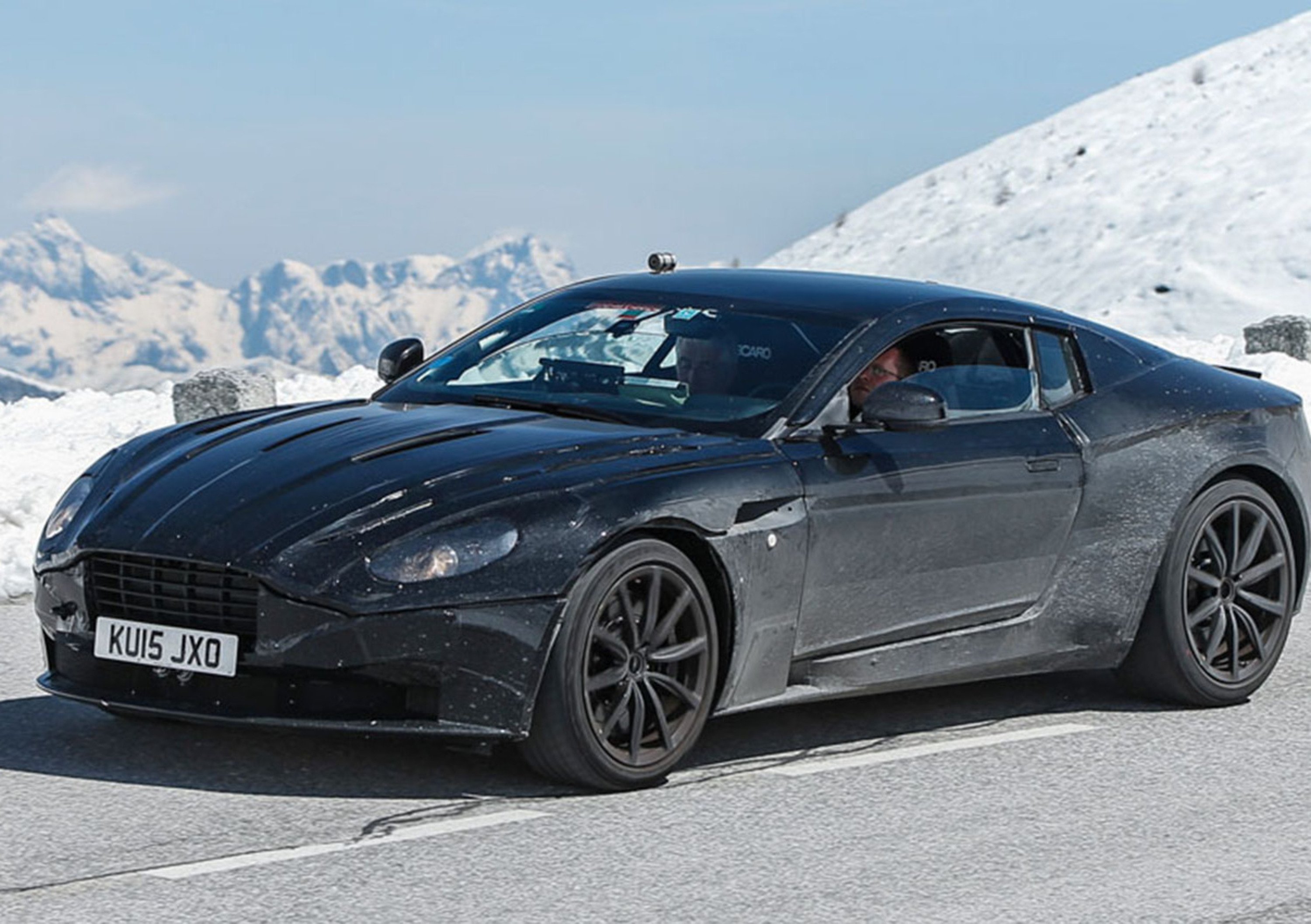 Aston Martin DB11: arrivano le motorizzazioni Mercedes?