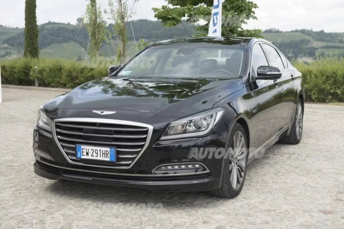 Hyundai Genesis, i40, i30 Turbo, i20 Coupé e ix20