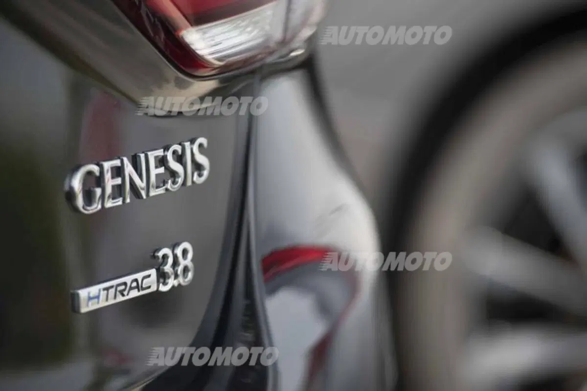 Hyundai Genesis, i40, i30 Turbo, i20 Coupé e ix20 (7)