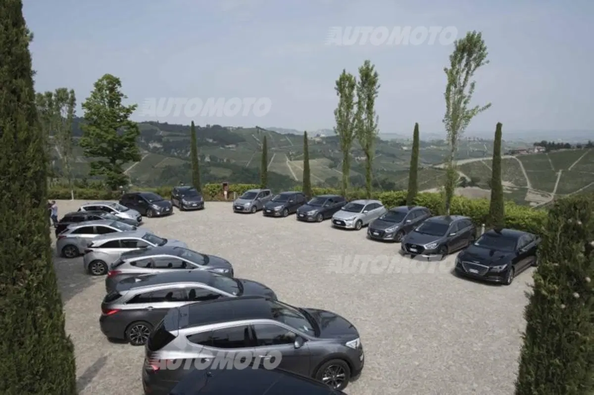 Hyundai Genesis, i40, i30 Turbo, i20 Coupé e ix20 (8)