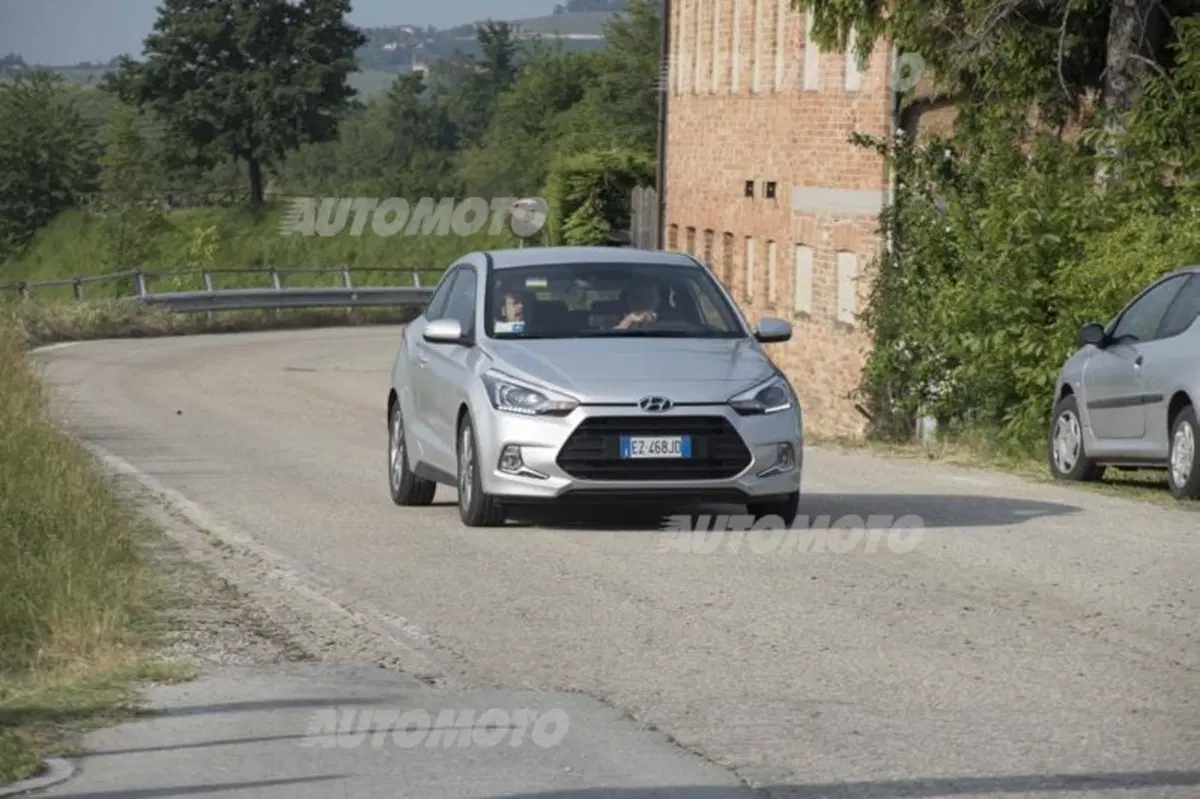 Hyundai Genesis, i40, i30 Turbo, i20 Coupé e ix20 (10)