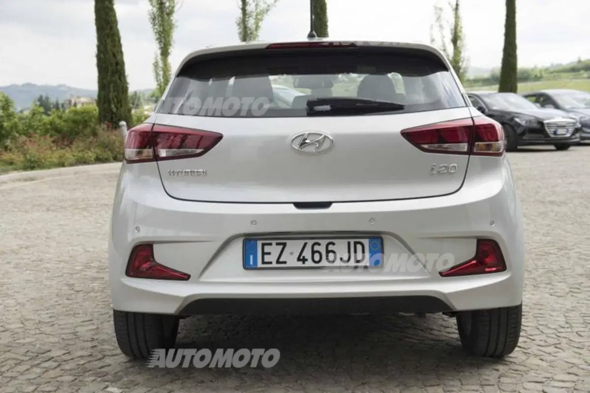 Hyundai Genesis, i40, i30 Turbo, i20 Coupé e ix20 (11)